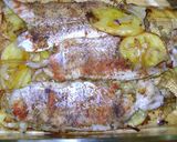 Foto del paso 13 de la receta: Papa al curry, cebollas caramelizadas con merluza al pimentón ahumado