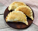 Foto del paso 6 de la receta: 🇦🇷 Empanadas jugosas de carne cortada a cuchillo - Empanadas de matambre criollas, bien Argentinas 🇦🇷