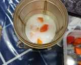 A picture of step 1 of Papaya Lassi.