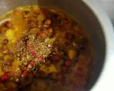 A picture of step 4 of Chana masala(chickpea).