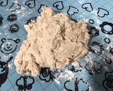 Foto del paso 2 de la receta: Barra tipo baguette con masa madre natural