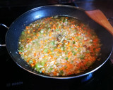 Foto del paso 8 de la receta: Paella con marisco y rape a la cúrcuma