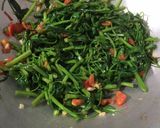 Foto langkah ke 6 dari resep Kangkung Tumis.
