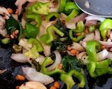 A picture of step 3 of Mix Veg Upma.