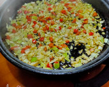 Foto del paso 4 de la receta: Arroz con menestra imperial, chorizo salteado y pollo o conejo