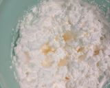 Gyors, egyszerű csokis, vaníliás gyümölcstorta recept fázis 3 fotója