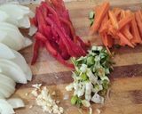 Foto del paso 3 de la receta: Verduras salteadas con carne