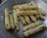 Foto langkah ke 2 dari resep Stik Kentang Keju.