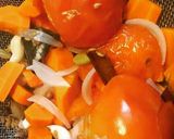 A picture of step 2 of Carrot-Tomato soup - Healthy Tricolor recipe.