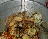 Foto langkah ke 3 dari resep Ayam goreng mentega.