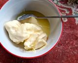 Foto langkah ke 5 dari resep Bolu Ketan Item isi Keju Lumer.