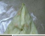 Foto langkah ke 3 dari resep Tutorial risoles segitiga.