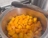 Foto del passaggio 4 della ricetta Vellutata di cavolo nero e zucca 🎃