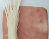 Gambar langkah 2 resipi Enoki Rolls.