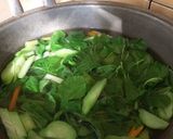 Foto langkah ke 3 dari resep Sayur bayam, wortel dan labu siam kecil.