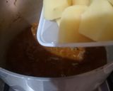 A picture of step 5 of Beef Aloo gosht.