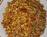Foto langkah ke 9 dari resep Mie goreng burung dara simpel 😁.