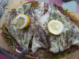 Doradas especiadas al horno con cebolla morada, para dieta
