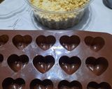 Foto del paso 3 de la receta: Bombones de chocolate simples, rellenos y chupetines fáciles