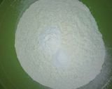Foto langkah ke 3 dari resep Bolu Kukus Pisang Mekar.