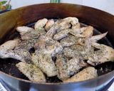 Foto del paso 6 de la receta: Alitas al ajillo hechas al disco