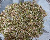 A picture of step 1 of Misal pav.