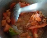 A picture of step 3 of Timatar Piyaz ki Chutney.