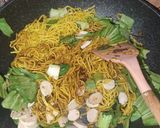Foto langkah ke 4 dari resep Mie Goreng Jawa.