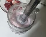Foto del paso 2 de la receta: Batido de Frutilla con leche