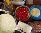Foto langkah ke 1 dari resep Korean Strawberry Milk 🍓.