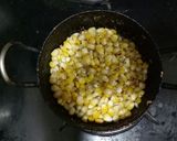 A picture of step 1 of Cheese chilli corn toast.