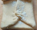 Sajtos-tejfölös pogácsa recept fázis 4 fotója