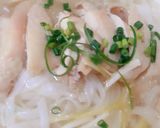 Hình bước làm 4 của món Phở gà từ mì lá tươi