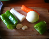 Foto del paso 6 de la receta: Paella con marisco y rape a la cúrcuma