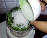 A picture of step 2 of Aamlokir chutney.