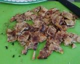 Foto del paso 3 de la receta: Pollo en salsa de champiñones y tocino😘💖