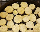 Foto del paso 4 de la receta: Milanesas de papas con guarnición