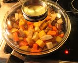 Foto del paso 3 de la receta: Guisito hortalizado a contramano, no........, ni ahí, bien de izq