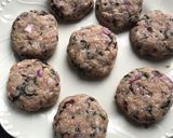 Foto del paso 5 de la receta Hamburguesitas con hierbabuena, fritas, al estilo griego