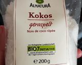 Dadar Gulung (Pfannkuchenrolle mit Palmzucker und Kokosfüllung) Rezeptschritt 2 Foto