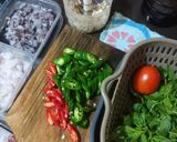 Foto langkah ke 1 dari resep Tumis cumi kemangi.
