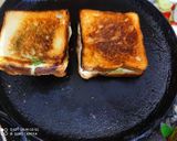 A picture of step 2 of Bombay Masala Toast.