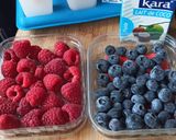 Une image de l'étape 1 de Esquimaux aux fruits rouges et lait de coco.