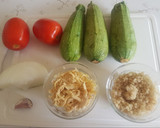 Foto del paso 1 de la receta: Calabacitas rellenas de quinoa y pollo