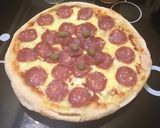 Foto del paso 1 de la receta Salami pizza 🍕