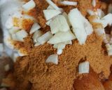A picture of step 2 of Chicken tikkah puffs.