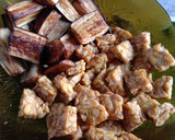 Foto langkah ke 1 dari resep Oseng Terong Tempe Saos Tiram.