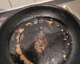 A picture of step 2 of Egg burgi.