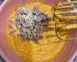 Foto del paso 6 de la receta: 💞Budín de zanahoria con trocitos de nueces 🥕🍞