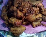 A picture of step 7 of Piyaz Tamatar Pakora.